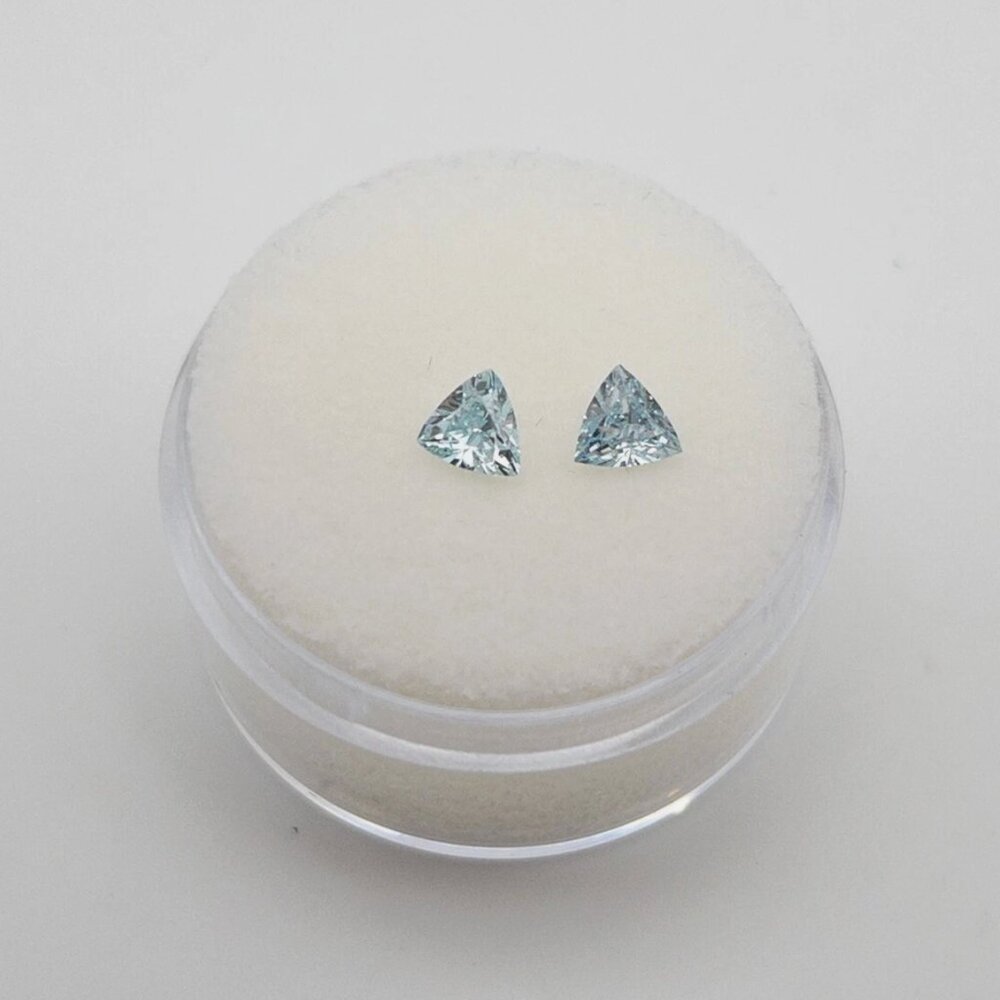 Natural OCEAN MATCHED PAIR Trillion Cut .50+ct VS2 Diamond